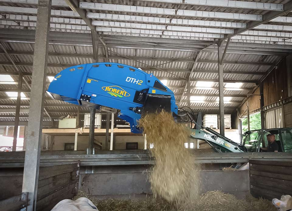 Machines agricoles pour paillage. Pailleuse agricole atelier Robert.